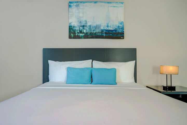 Room 16 of 52