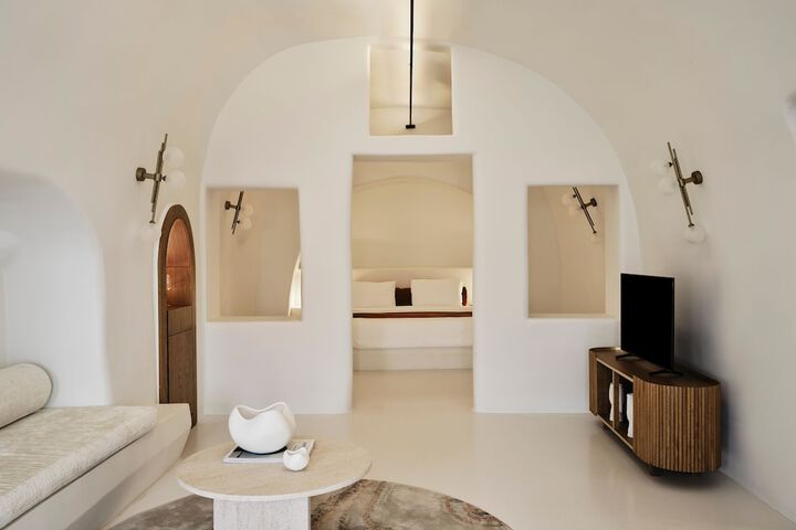 Room 46 of 142