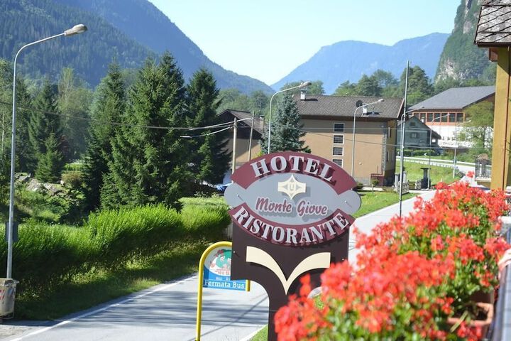 Hotel 31 of 34