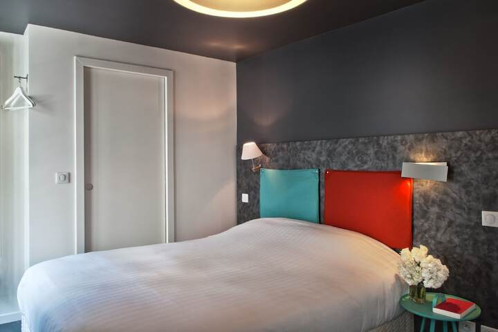 Room 9 of 26