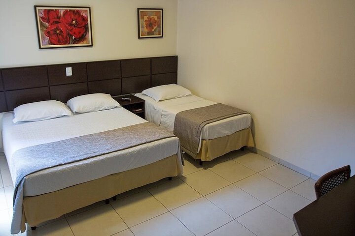 Room 12 of 32