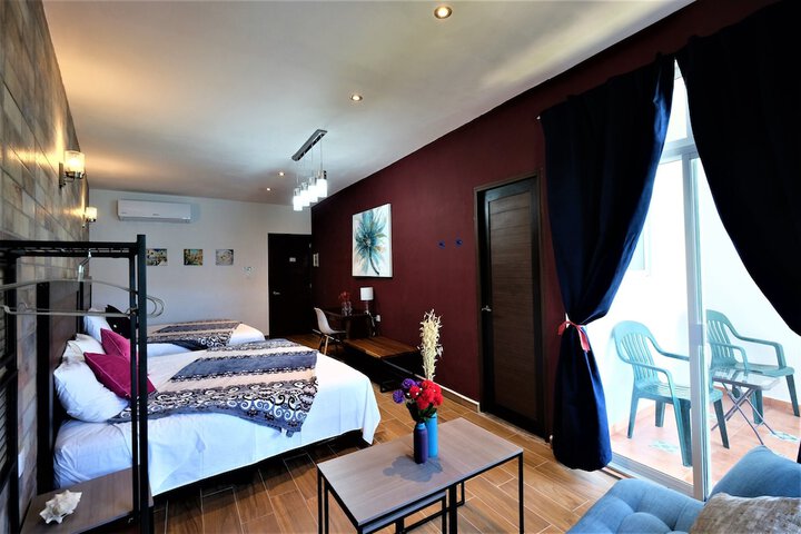 Room 30 of 34