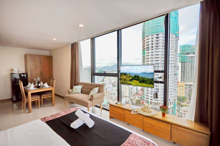 Room 34 of 230