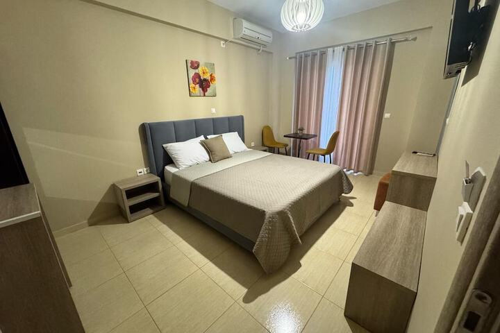 Room 16 of 37