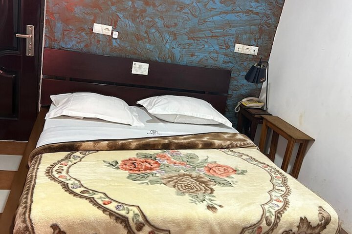 Room 44 of 307