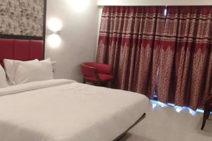 Room 19 of 187