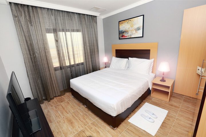 Room 3 of 54