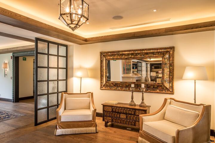 Lobby Photos