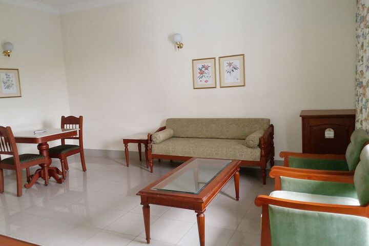 Room 34 of 65