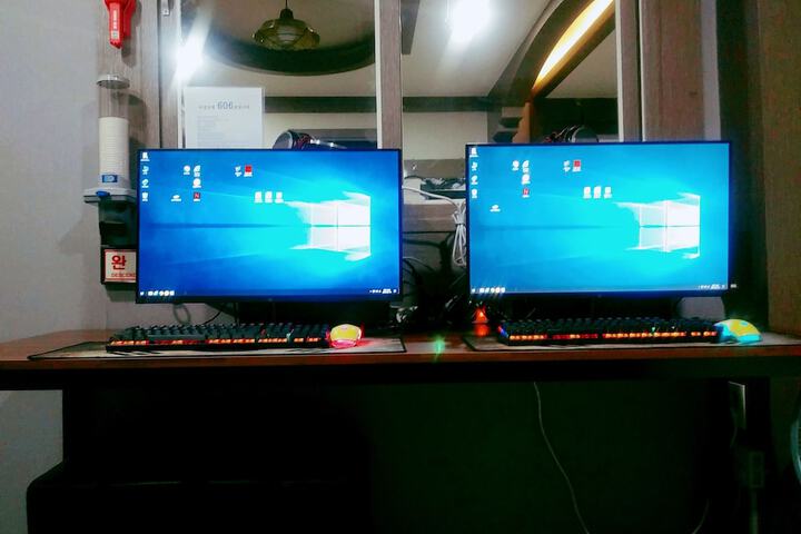 Room 9 of 24