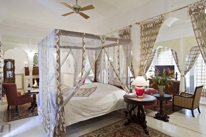 Room 4 of 71