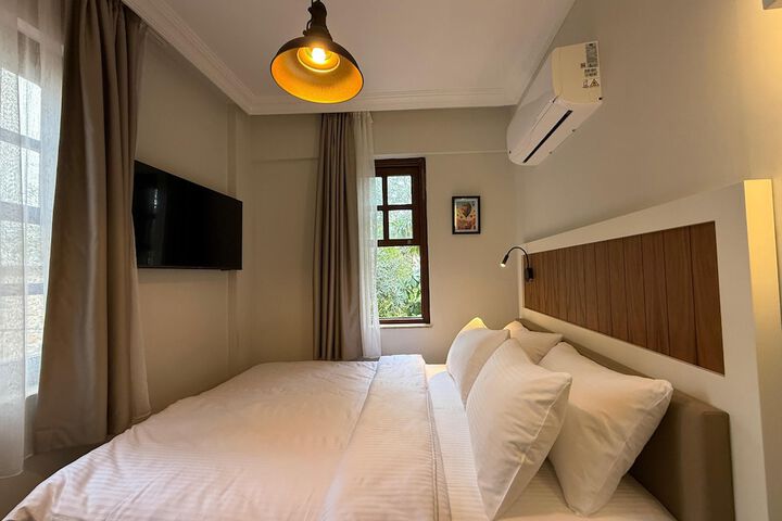 Room 107 of 126