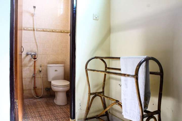 Room 15 of 19