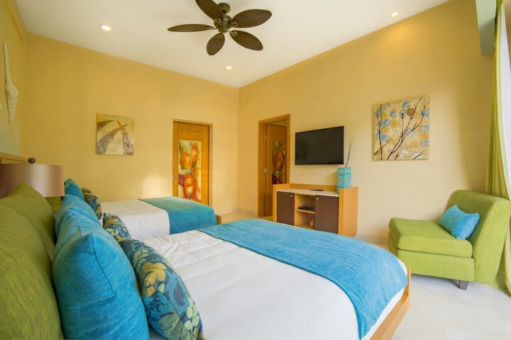 Room 9 of 207