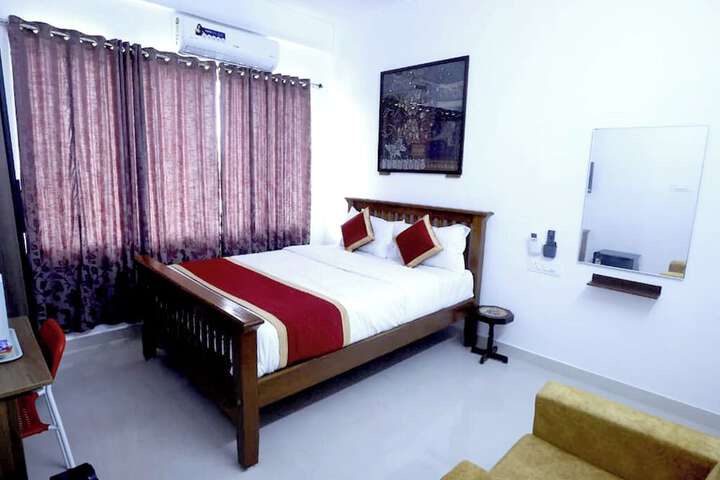Room 8 of 50