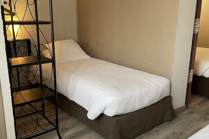 Room 7 of 60