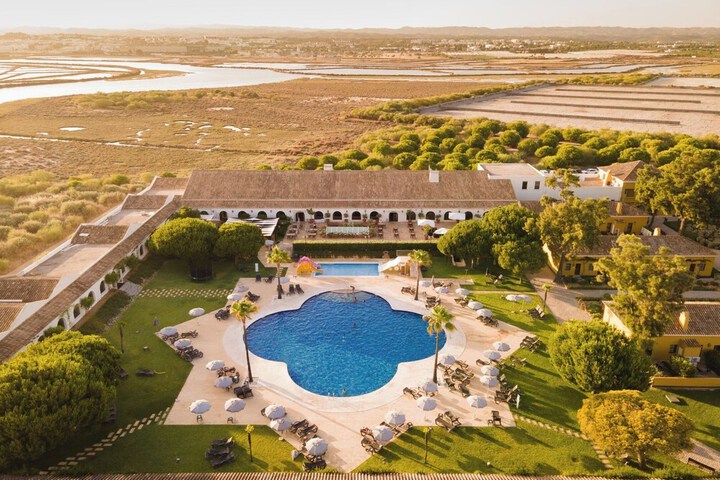 Hotel with Pool