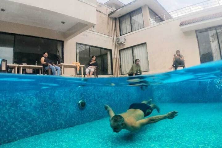 Pool 66 of 102