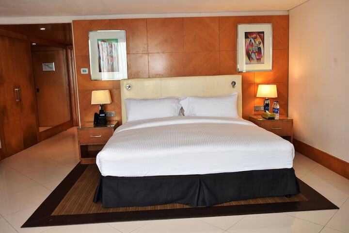 Room 21 of 64