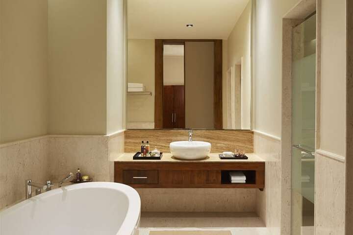 Room 35 of 63