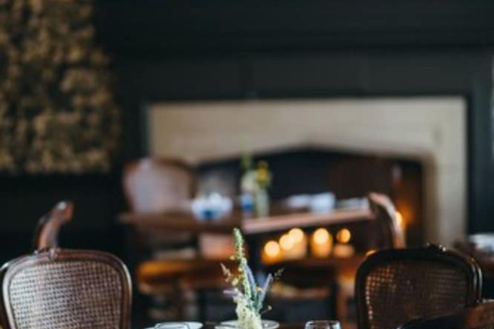 Dining 52 of 73
