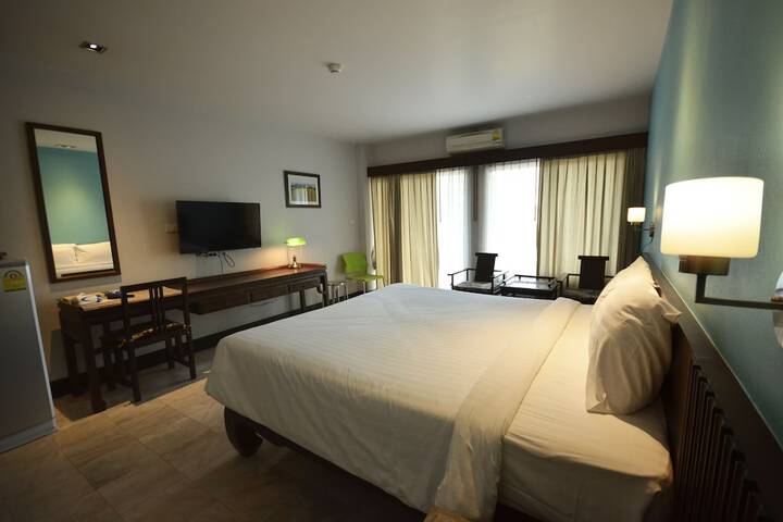 Room 6 of 35