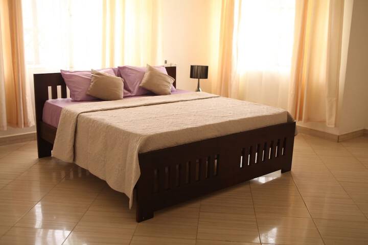 Room 2 of 23