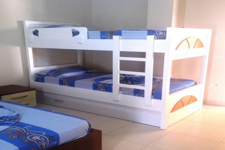 Room 2 of 5