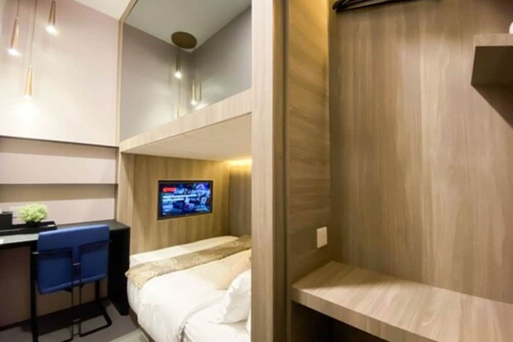 Room 13 of 66