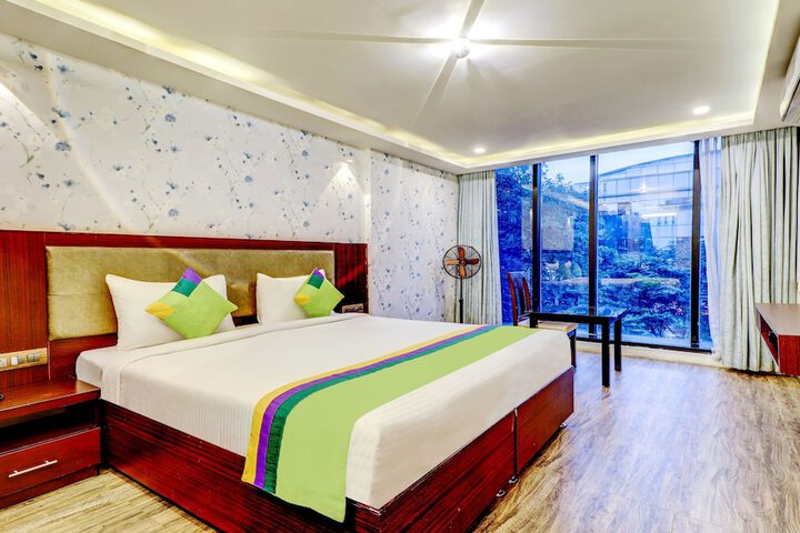 Room 21 of 46