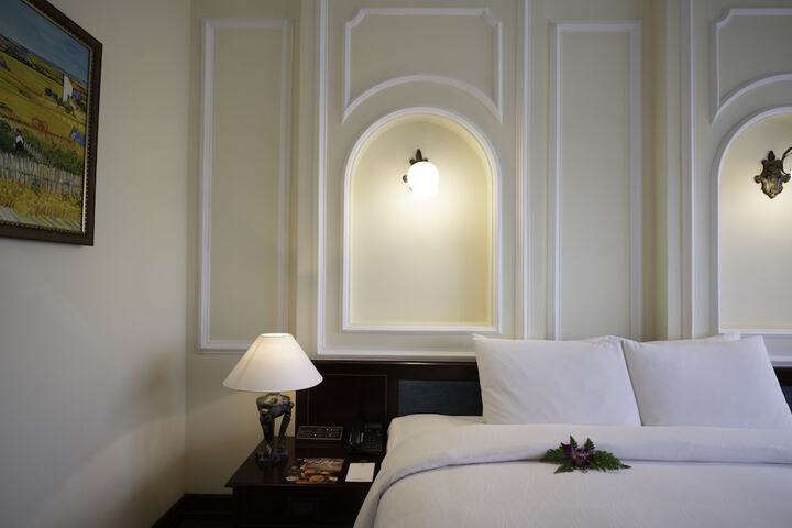 Room 20 of 193