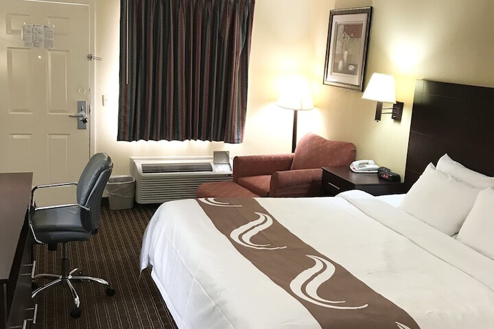 1 King Bed (6 of 6)