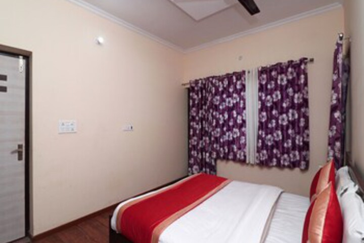 Room 18 of 27