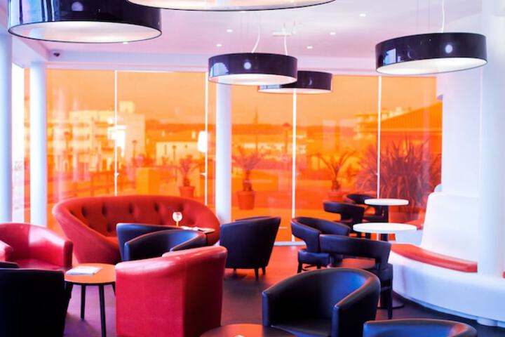 Guest Lobby
