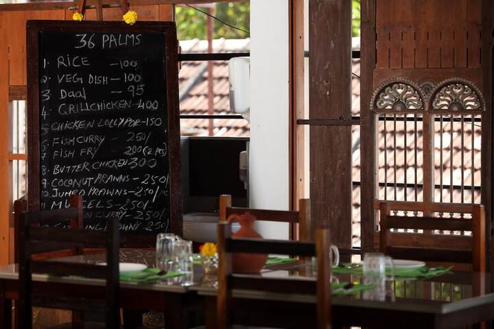 Dining 46 of 61