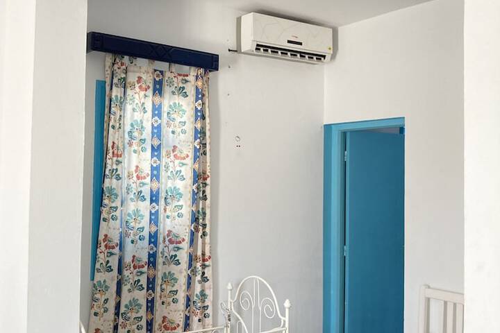 Room 8 of 26