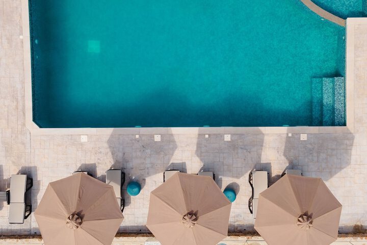 Pool 62 of 122