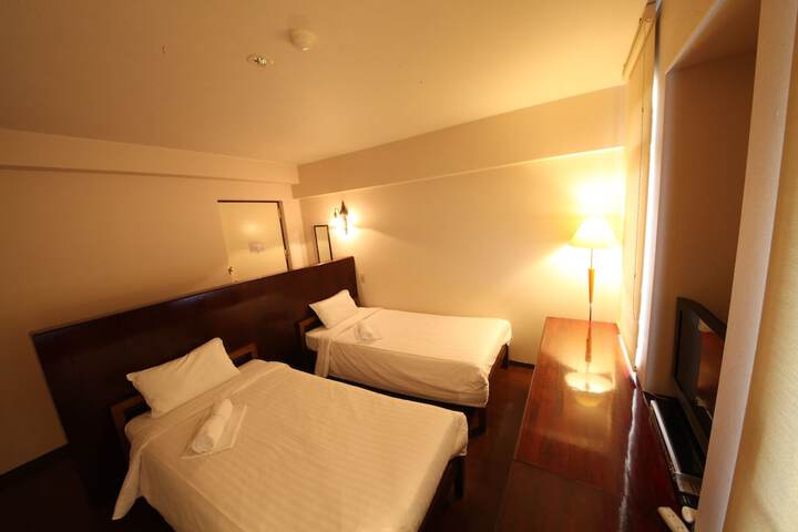 Room 6 of 64