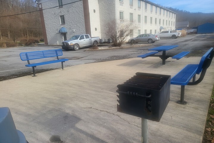 Property Grounds 42 of 49