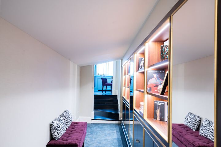 Room 16 of 106