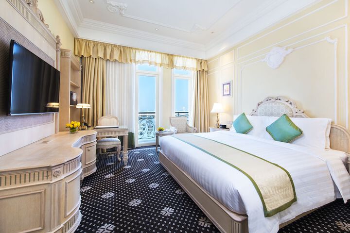 Room 3 of 42