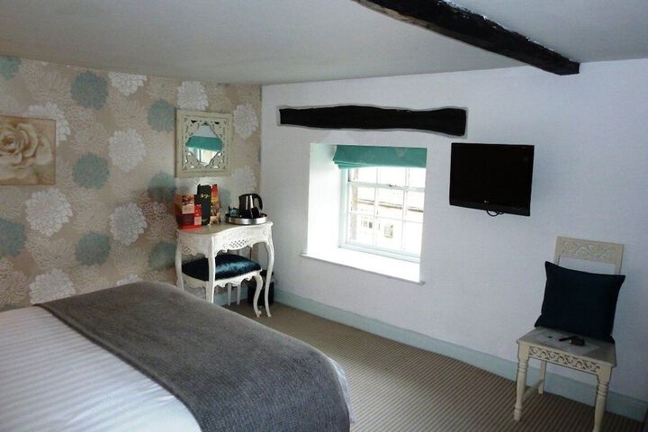 Room 13 of 44