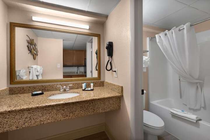 Room 29 of 54