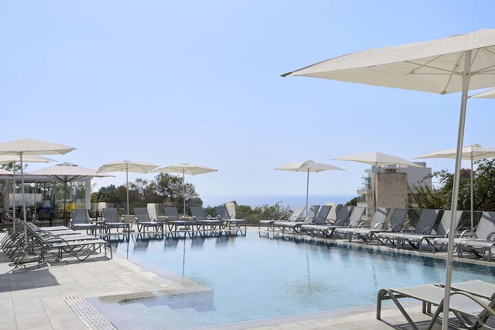 Pool Hotel