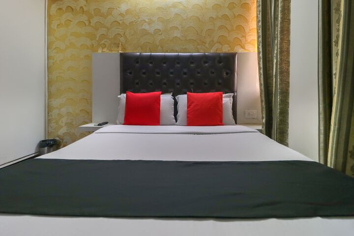 Room 14 of 17
