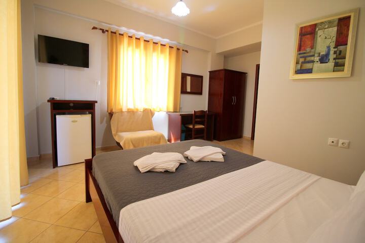 Room 25 of 245