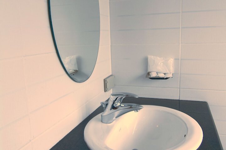 Room 32 of 41