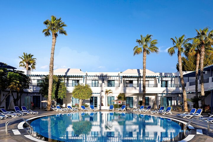 Pools & Facilities