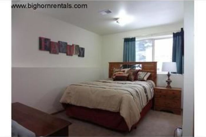 Room 24 of 105