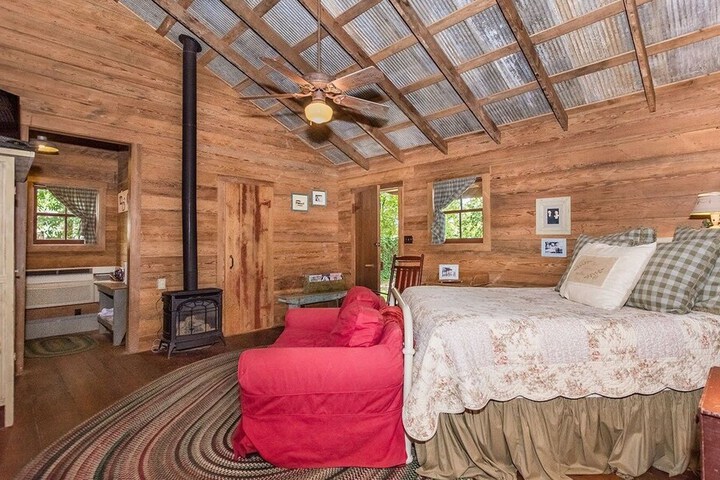Room 5 of 35